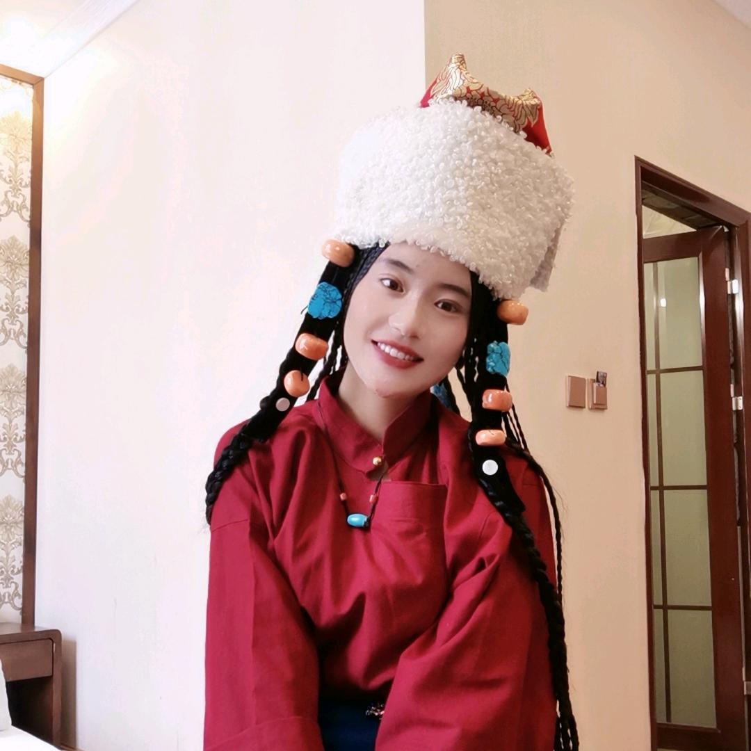 琼 次吉