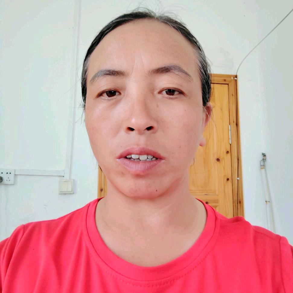 陈姐,白天一点半开播