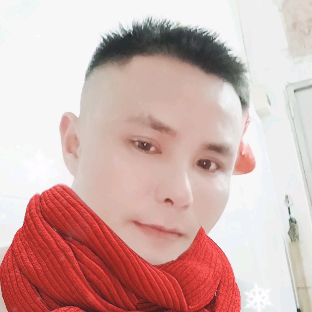 梁东华