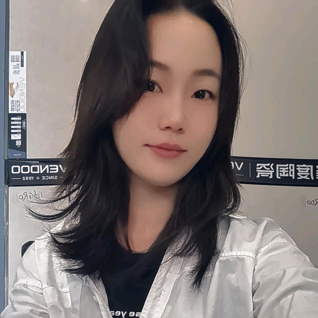 暴躁的阿霞