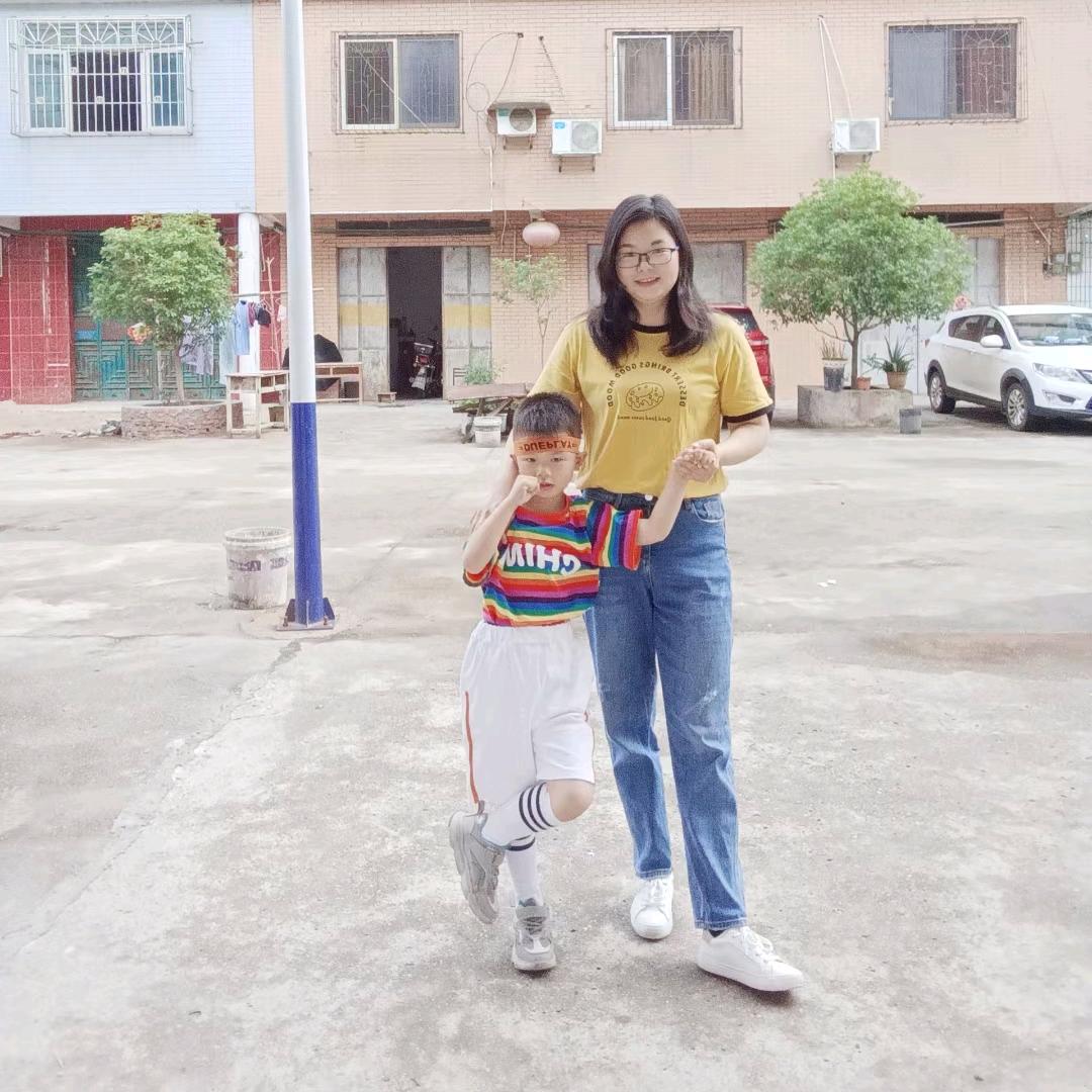 小芳吖