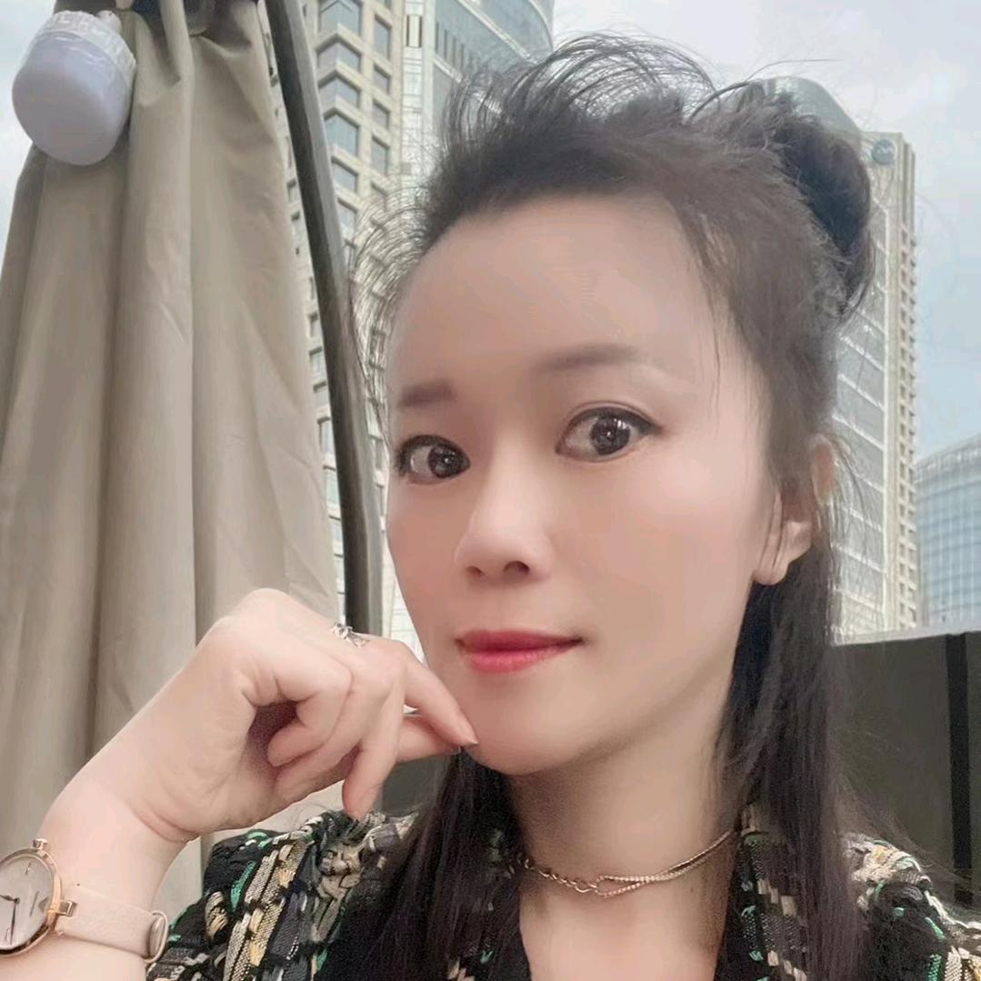 妮妮女装，文南老街兴发商场6号