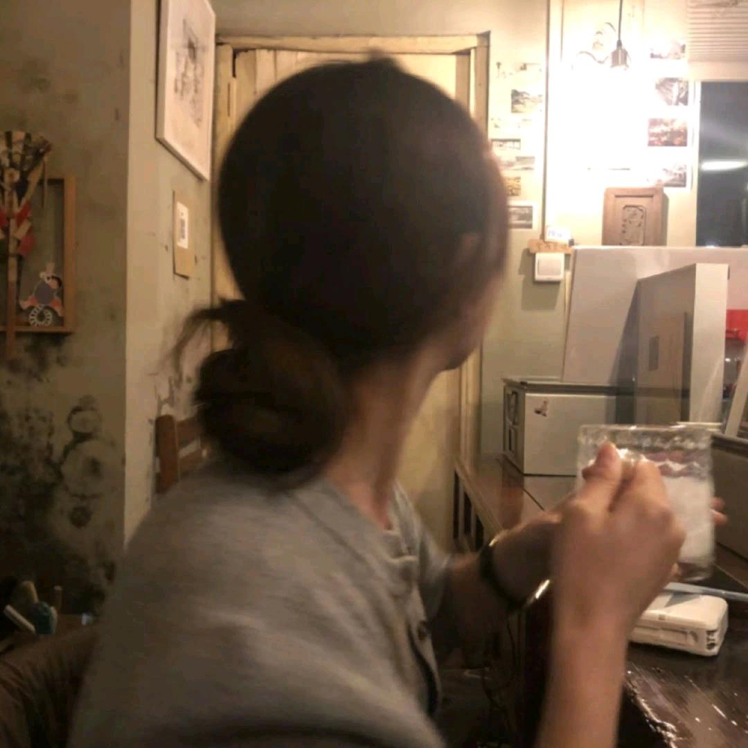 已有5个孩子的单亲妈妈