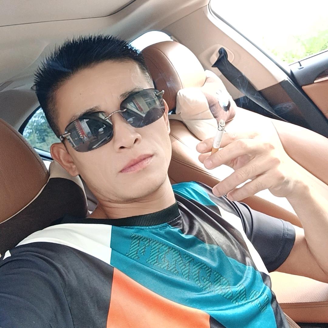 周明！崇仁轩俊建筑劳务