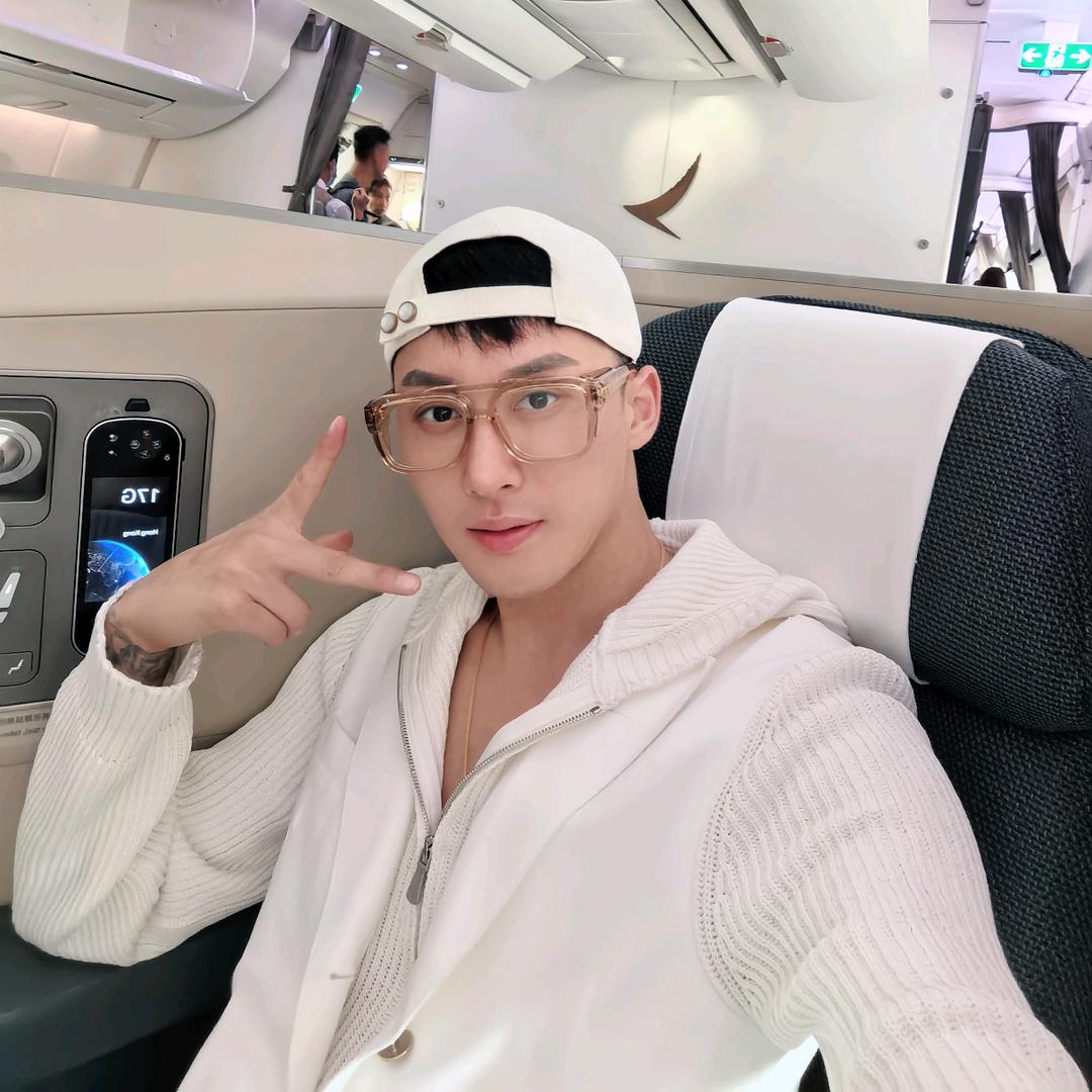 徐磊 徐磊 ✌