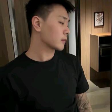 心事都在脸上，