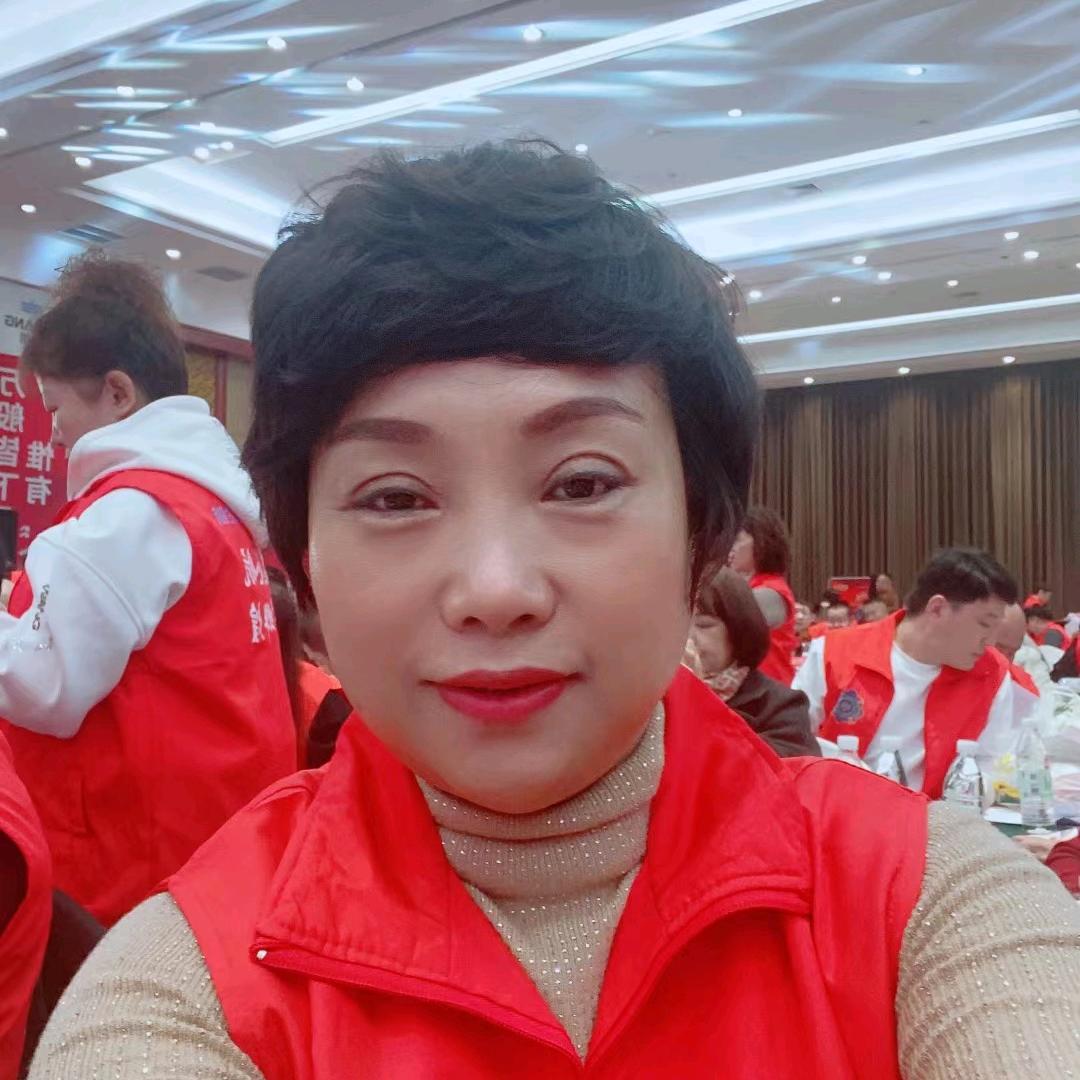 临江市喜来临大酒店有限公司萍姐