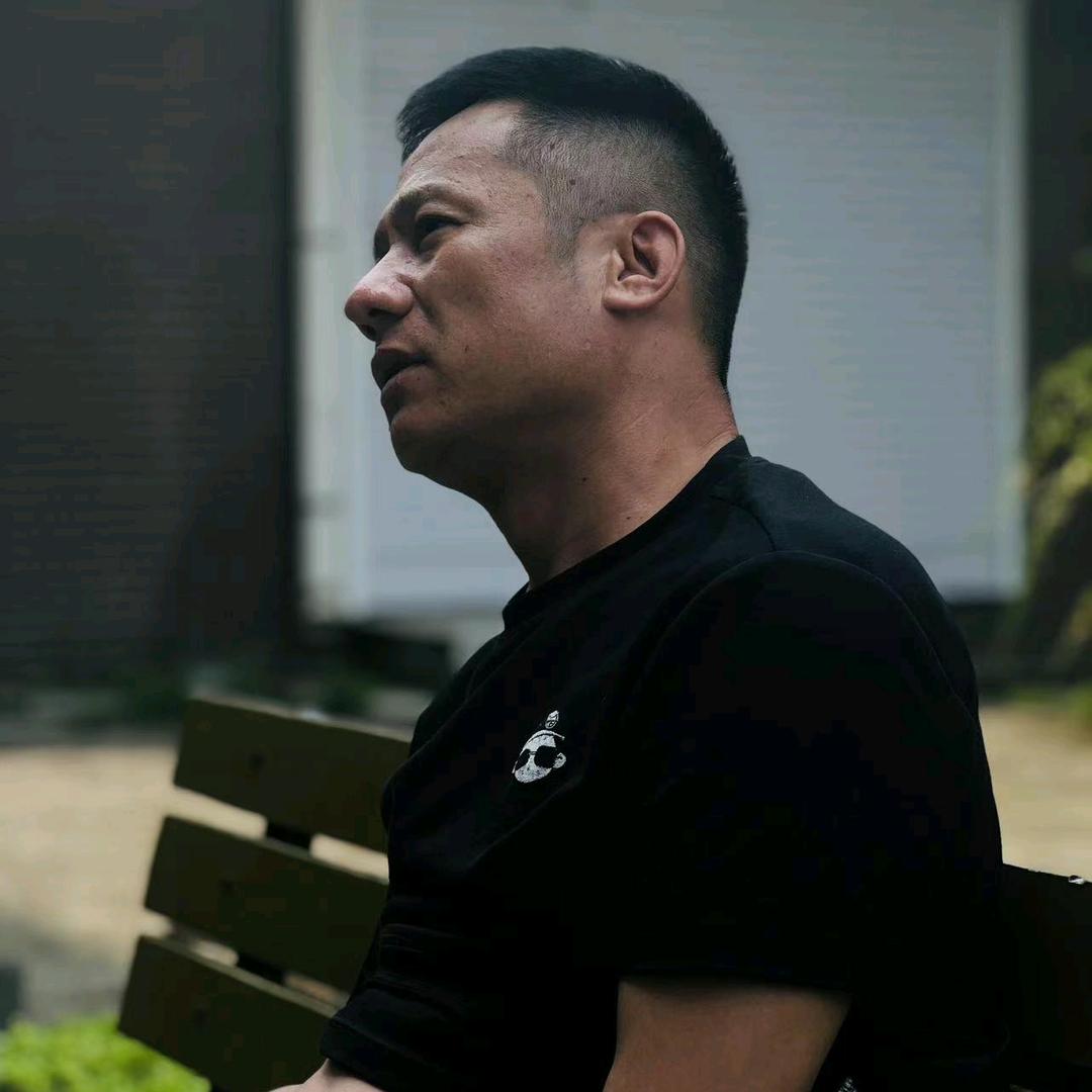 小宏伟