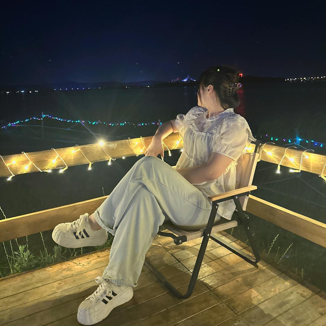 跟空气撒个娇～～～