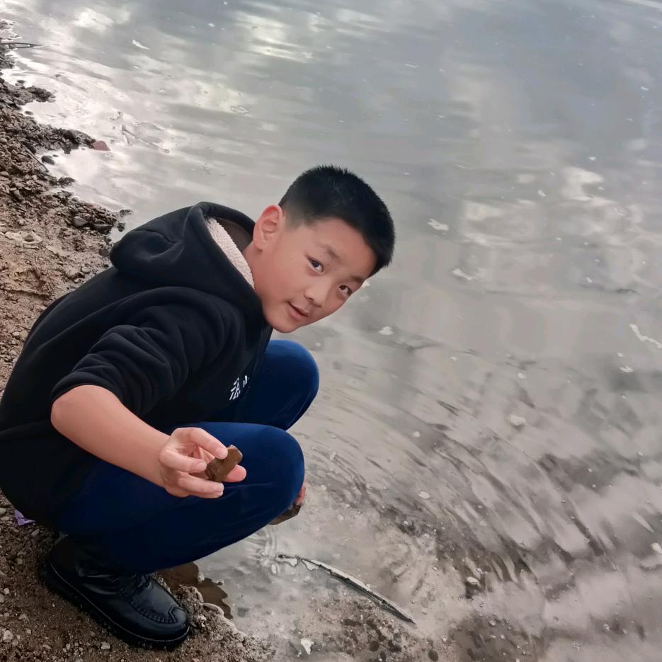 赤壁市芳芳鱼行