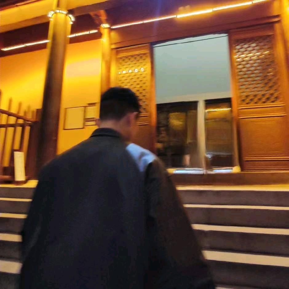 深情滴两拐✔