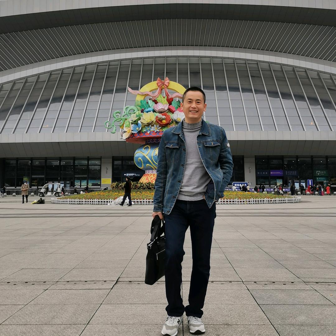 年过半百仍少年