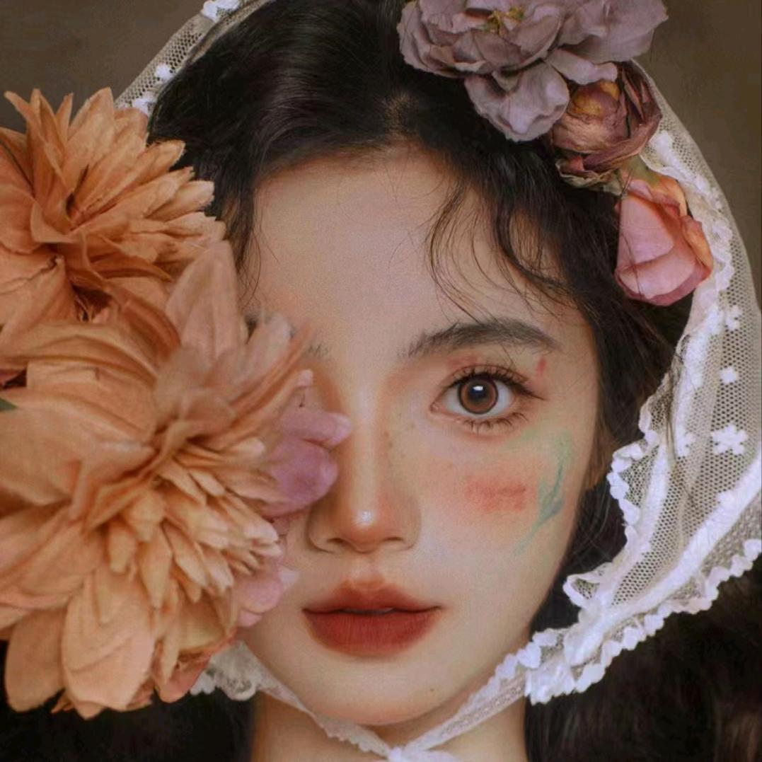 米娜儿（学化妆版）