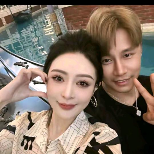 杨子（精致护肤）