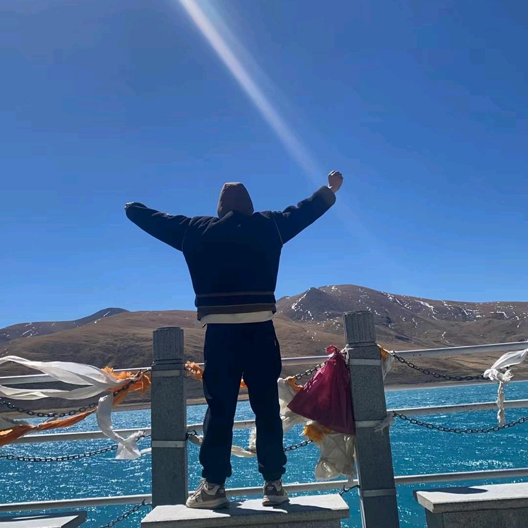 一朝天子༊一朝臣