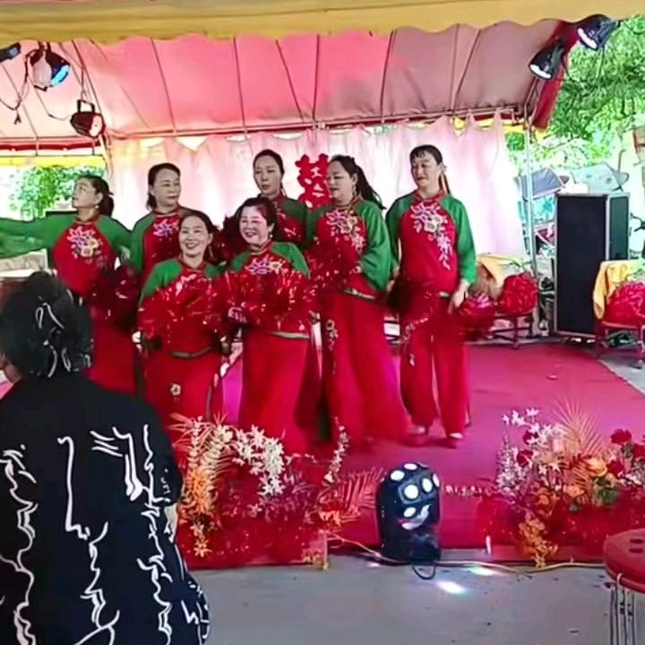 山水毛田鼓乐队