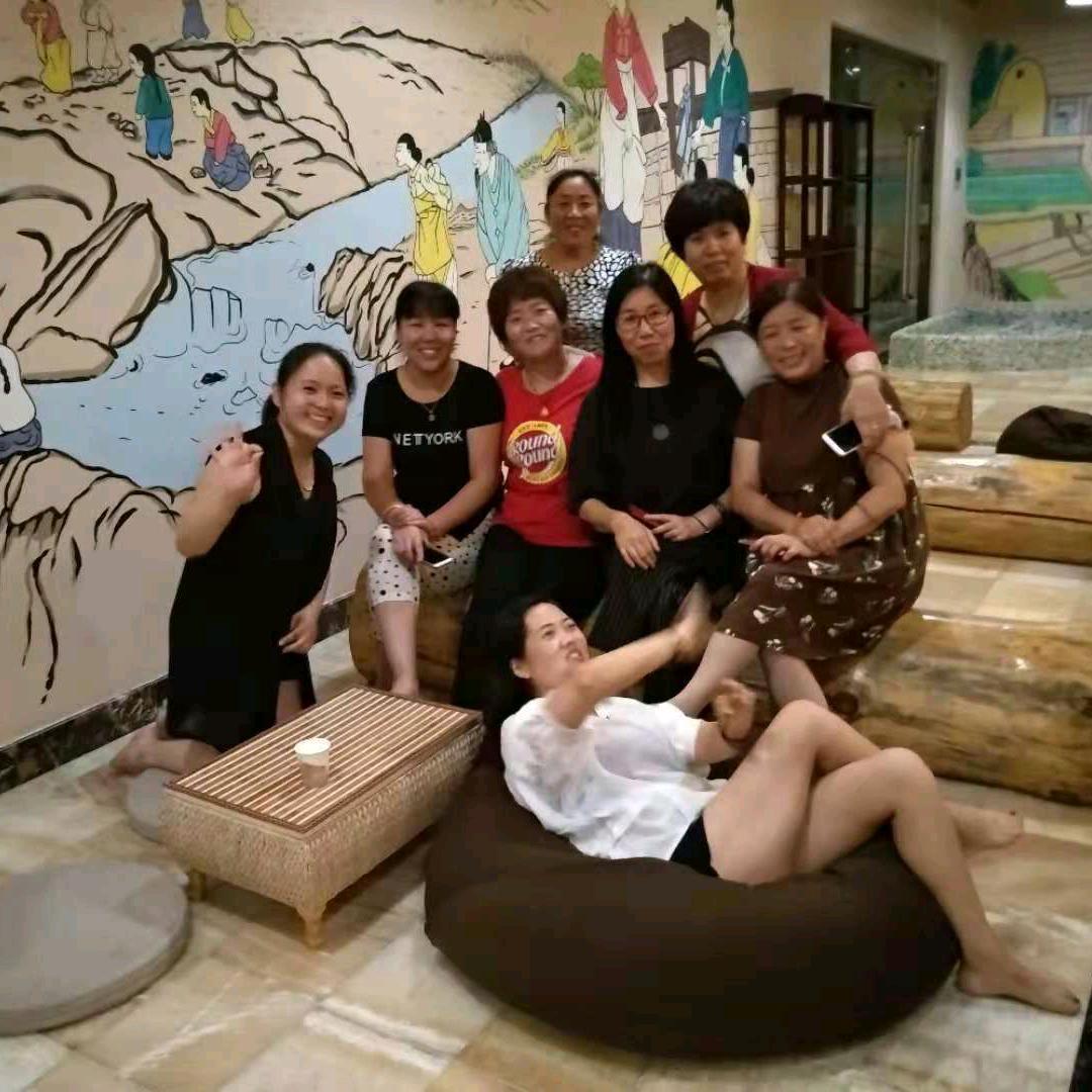 耕地老黄牛