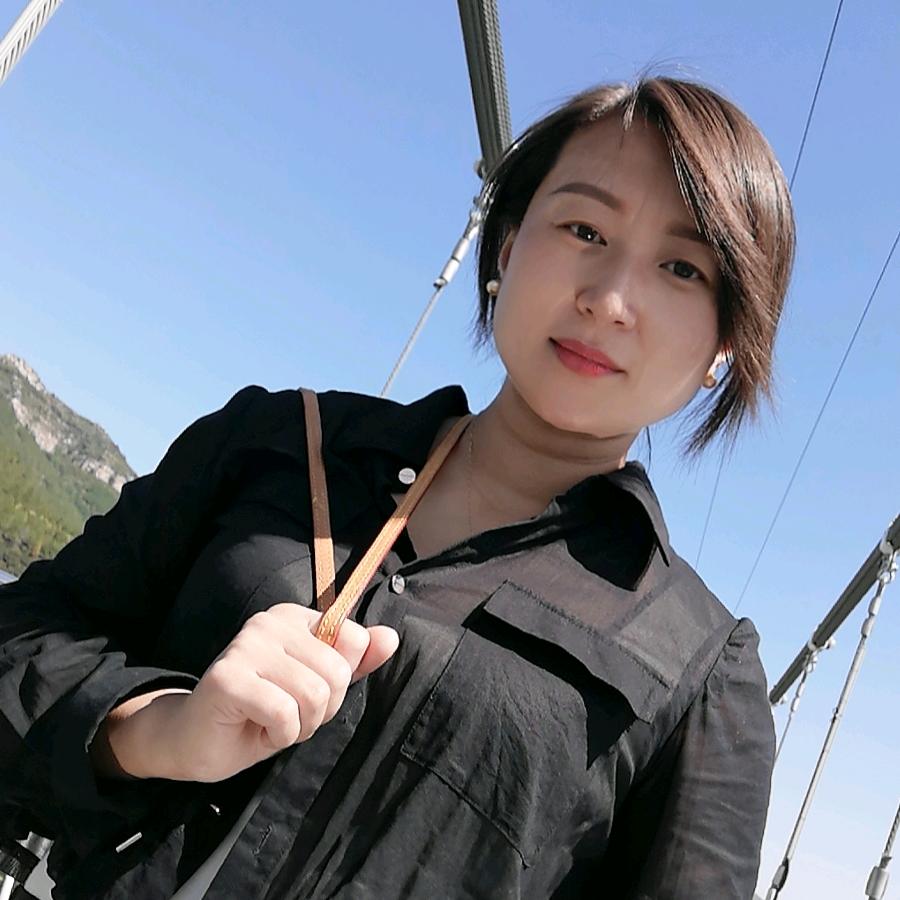 海信高端家电销售顾问刘醒醒