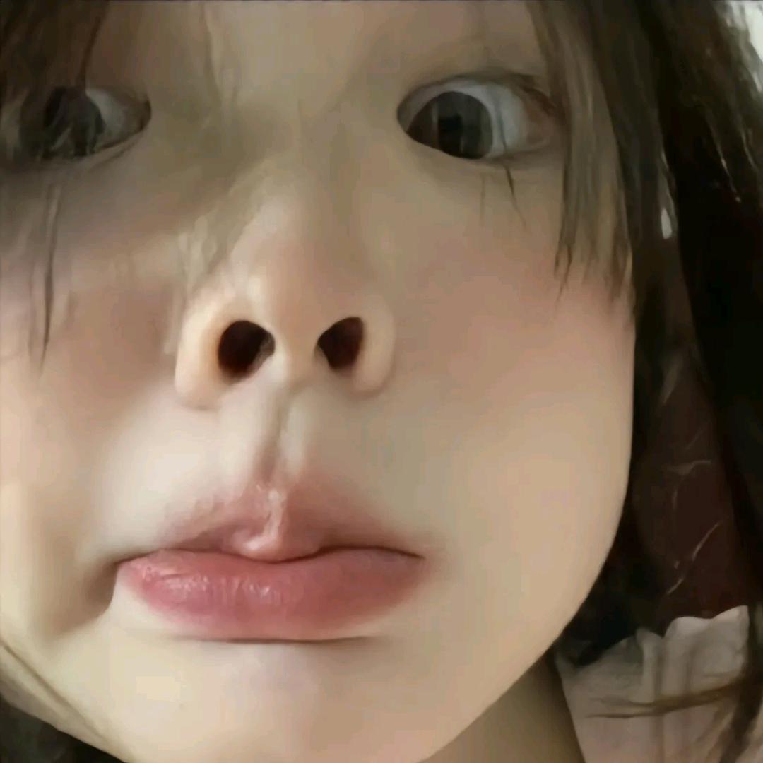 ⁷
