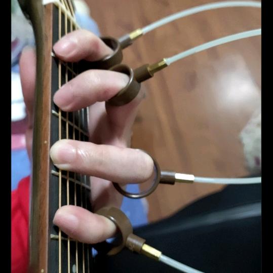 #学吉他神器#扩指器#磨指器#手指练习器