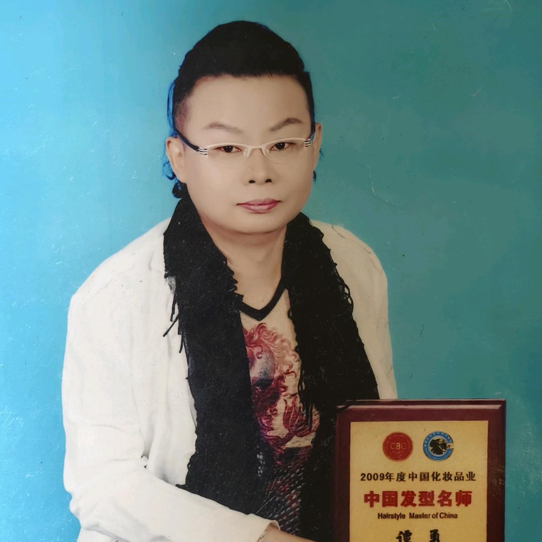 青春发型设计师中最牛的雕刻师