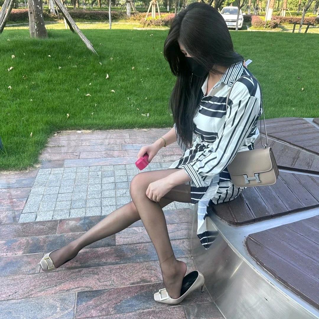 一骑红尘妃子笑