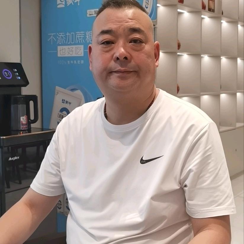 金铺傅哥