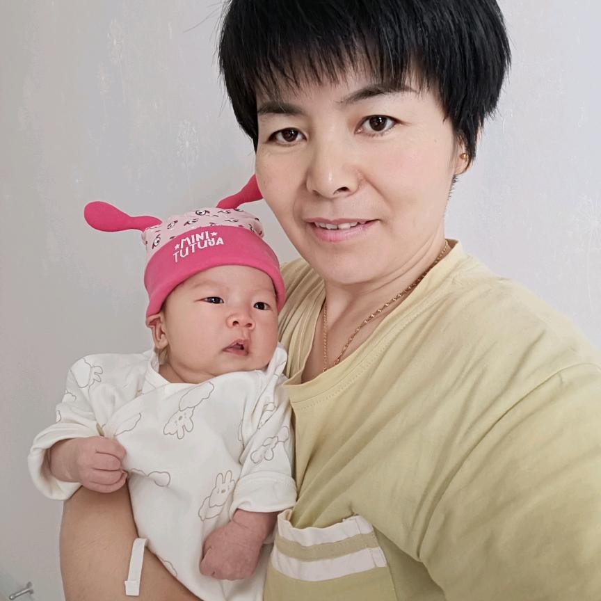 新生儿护理金牌月嫂