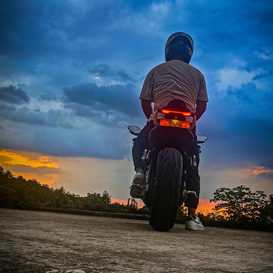 暴躁小杰🏍