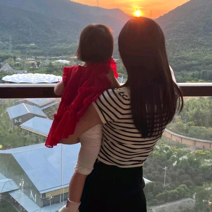 我是小微吖