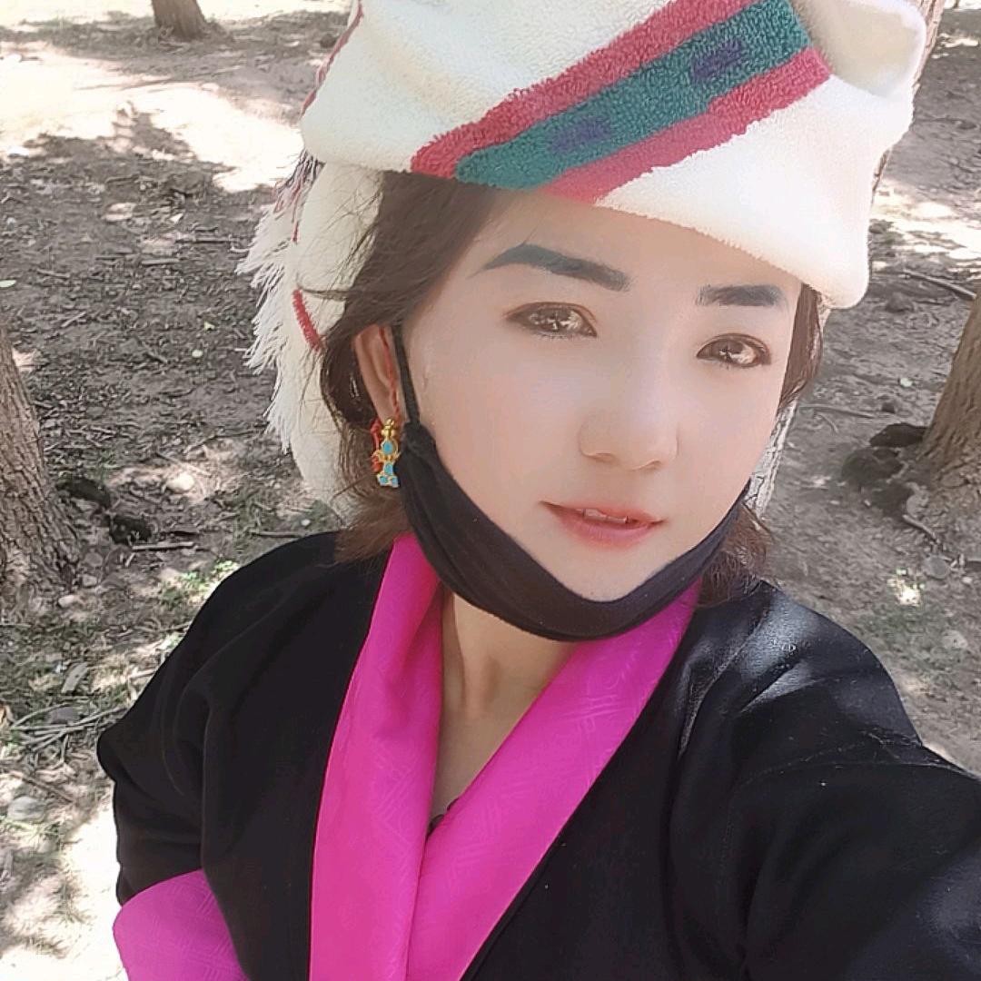 开心女孩