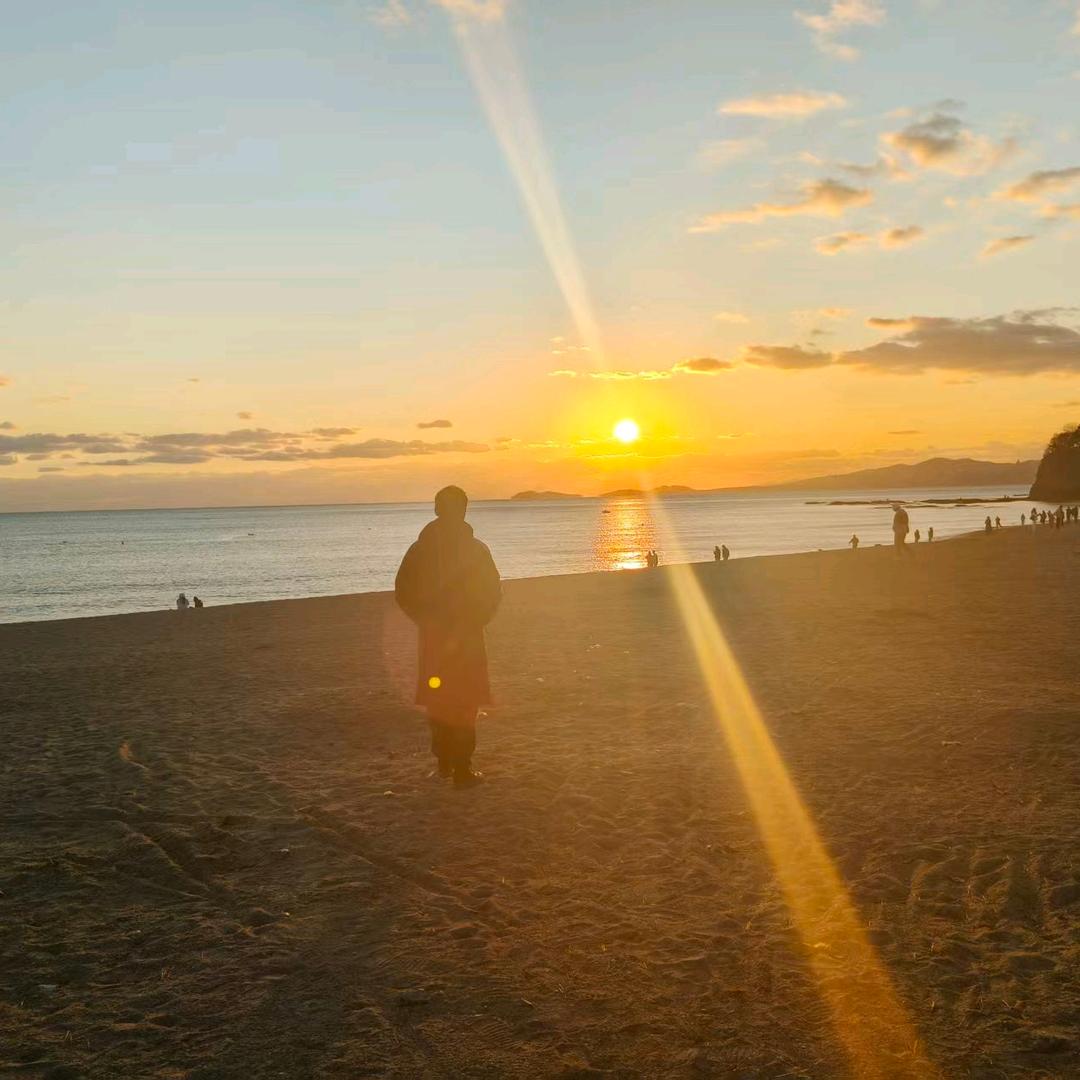 哟一群单身狗看直播呢