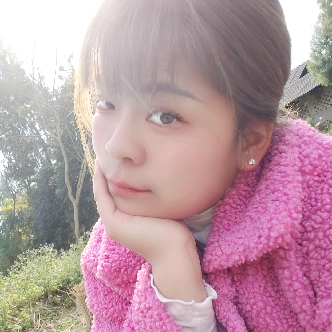 এ᭄楊小姐ꦿ₅₂₀ ꧔ꦿএ᭄💕露露
