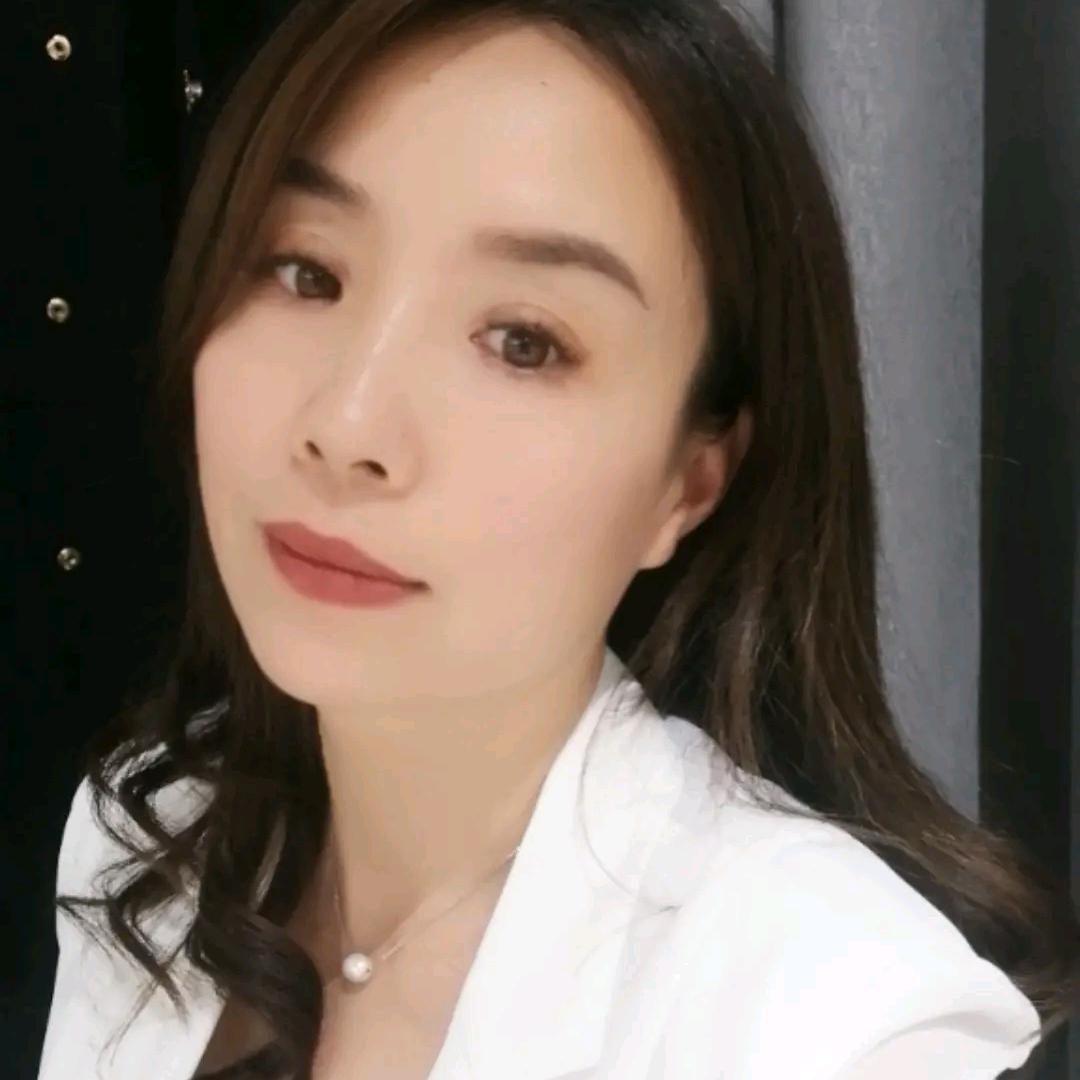JINGYI璟逸，文果怡彩女装