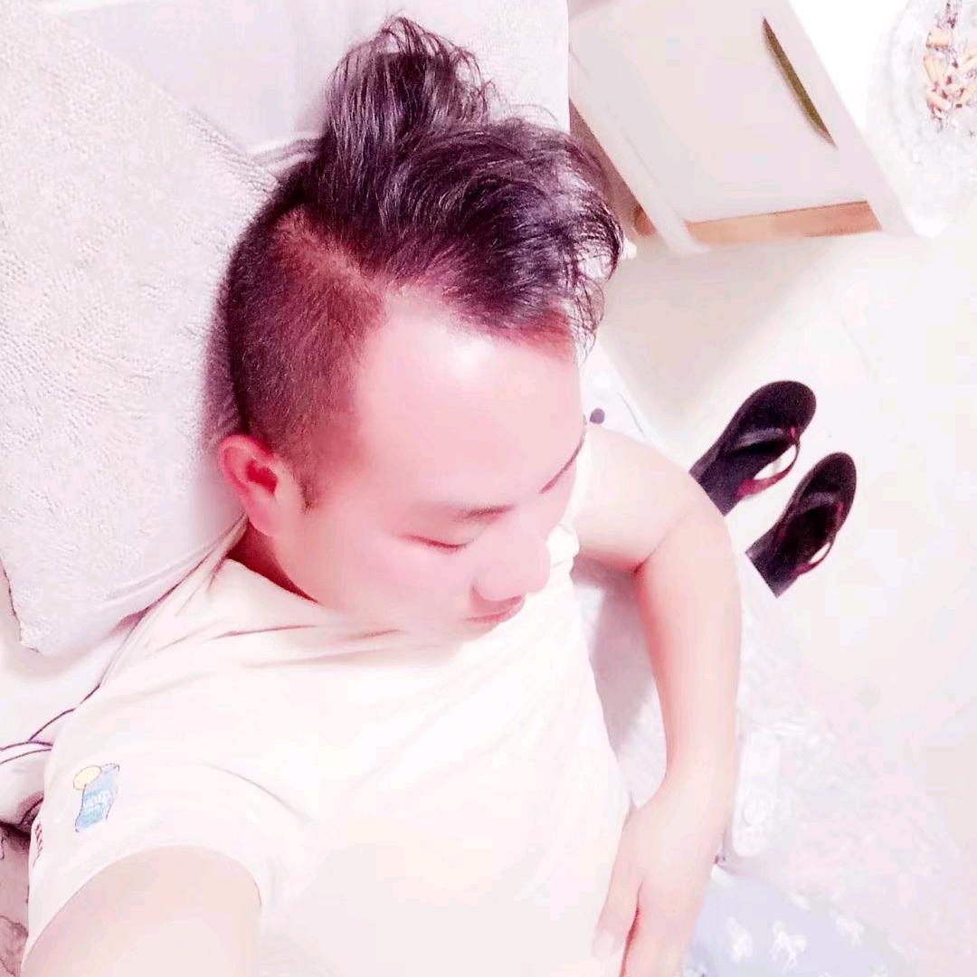 ᥫᩣ 李ℒ𝒾 ᥫᩣ
