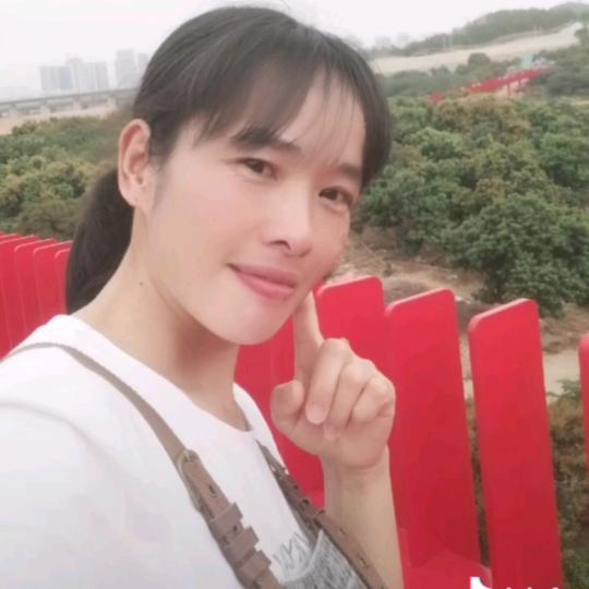 何姐种桑养蚕