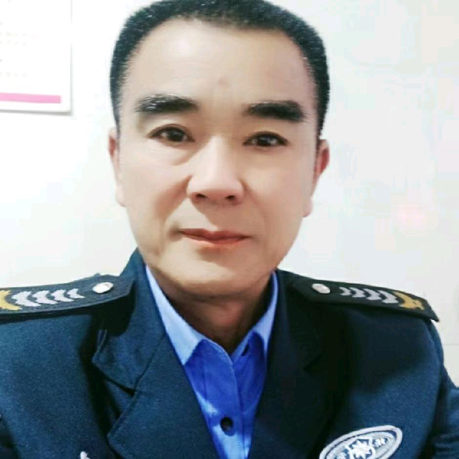 开着电动车追宝马