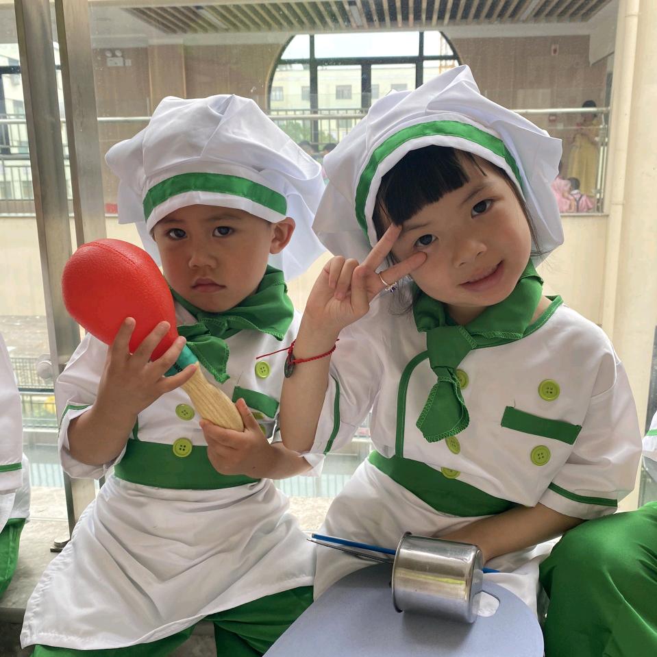 耍酷猫美霓电子女装专卖店