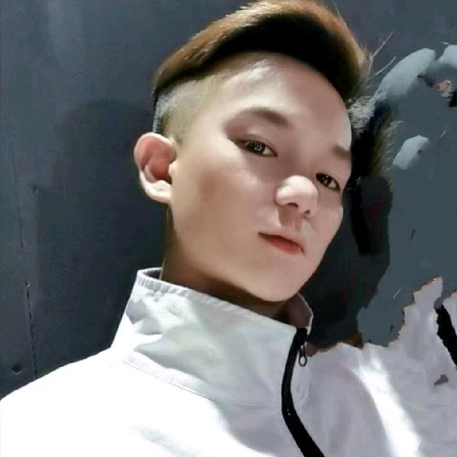 大叔ಇ很简单