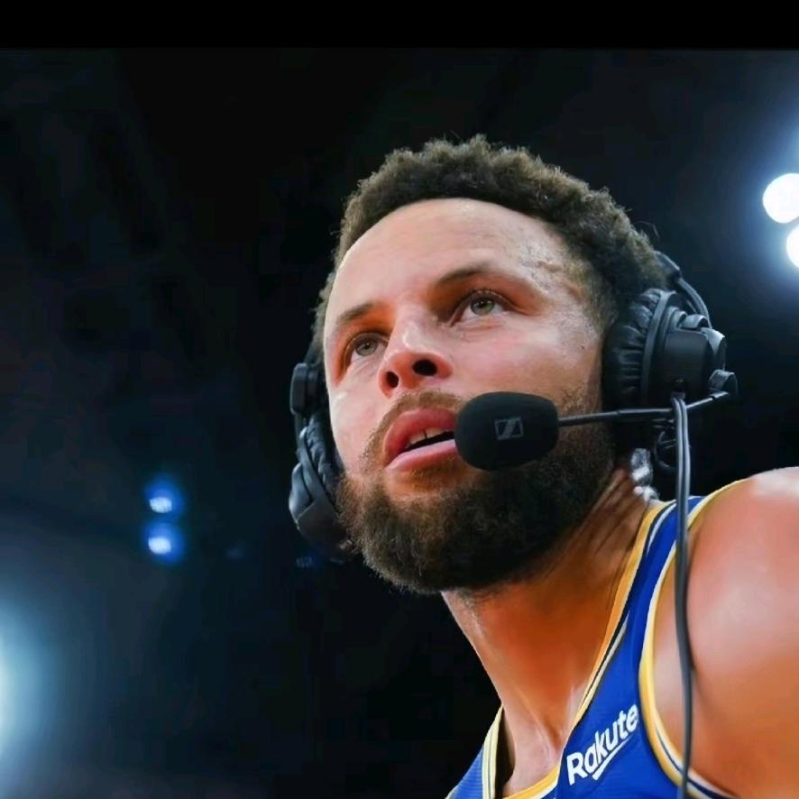 爱唱歌的小秋林