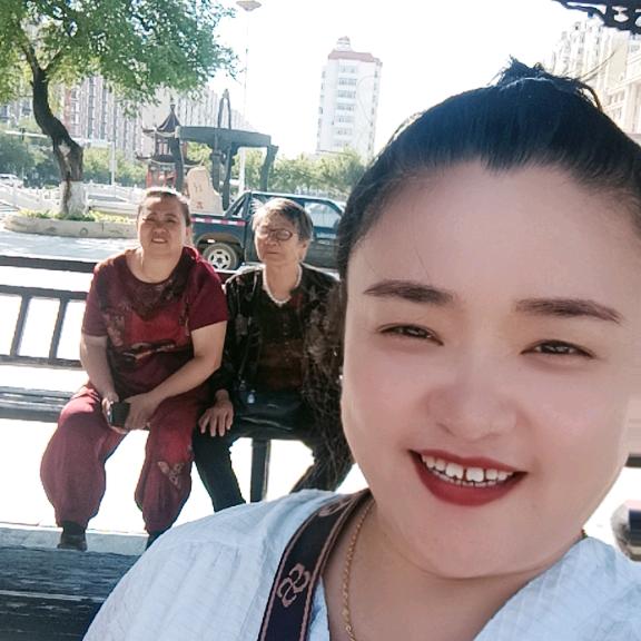 嫩江八零后胖姐