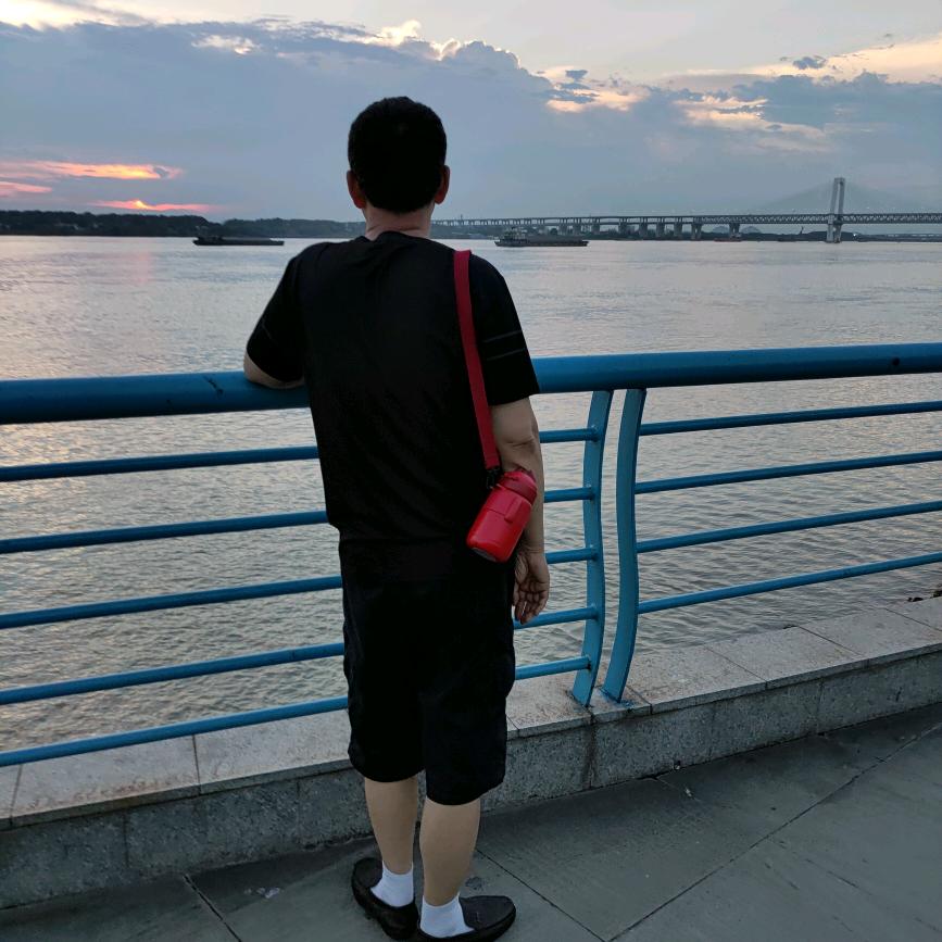 歌声依旧一