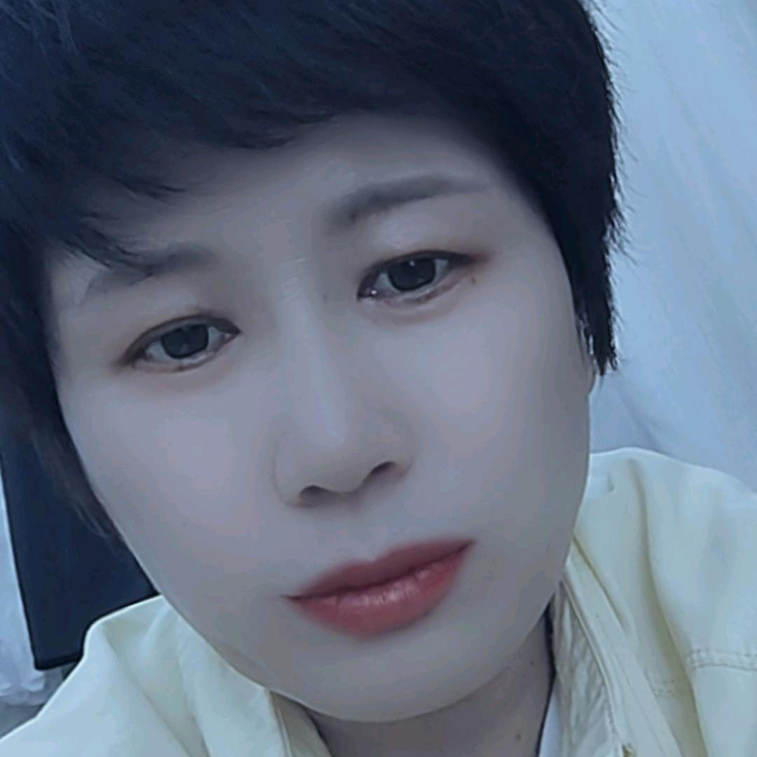 可可名衣店，(程庄三和超市斜对面)