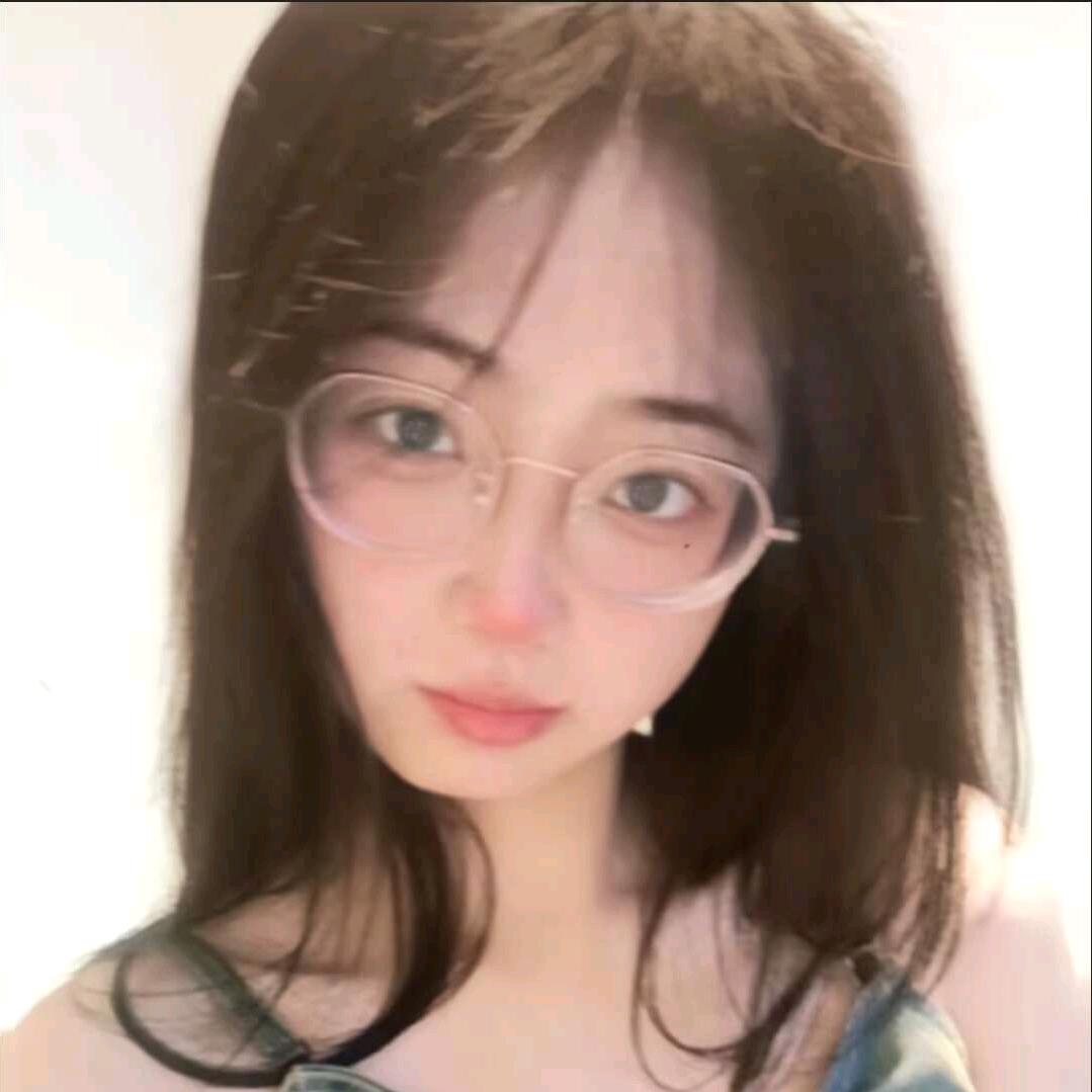 靓女小七i
