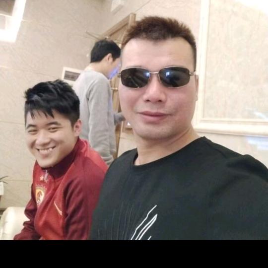何青