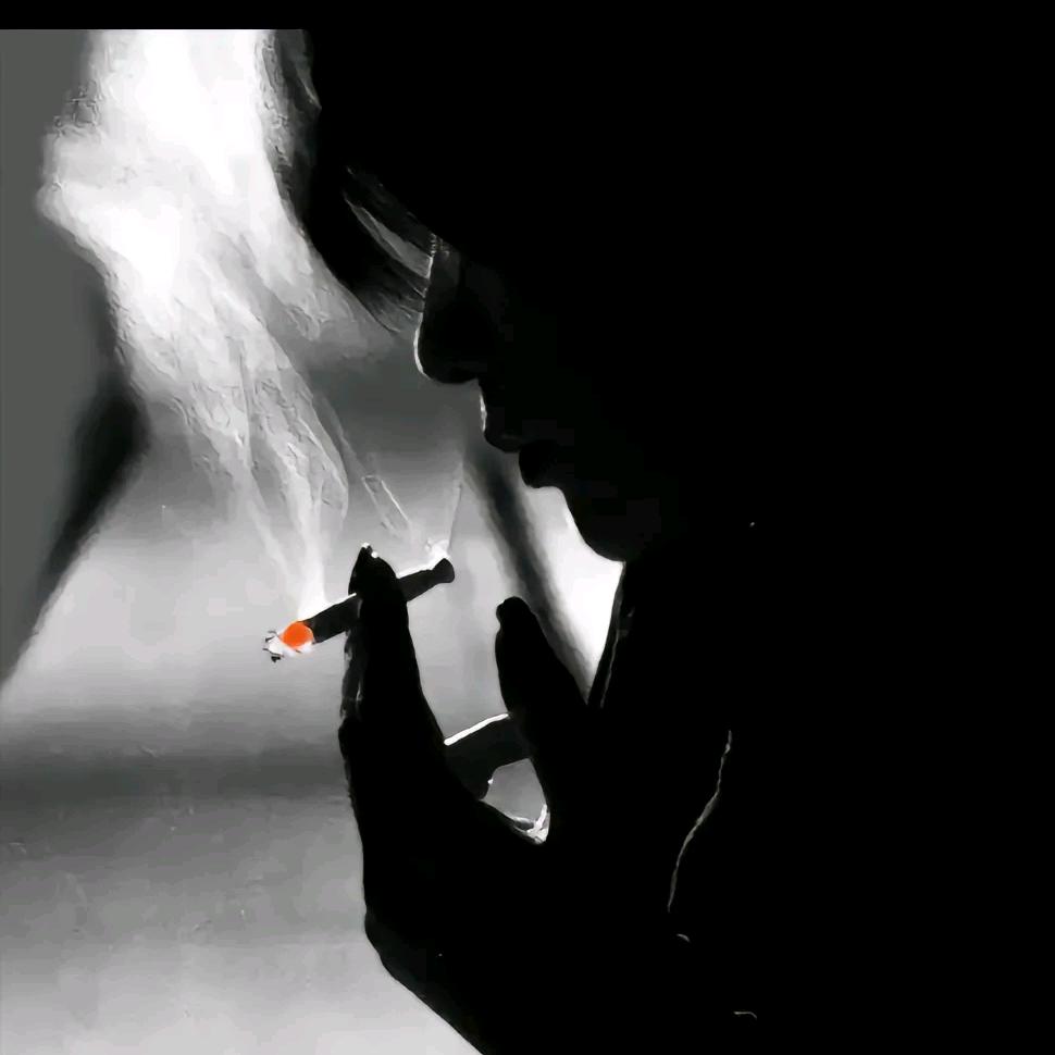 ℋღ᭄笑着~退场᭄