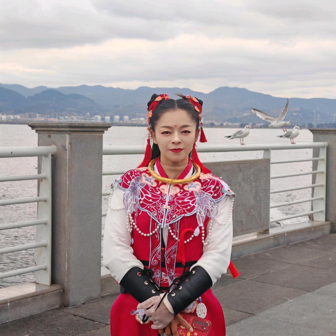 黄三妹（努力前行）