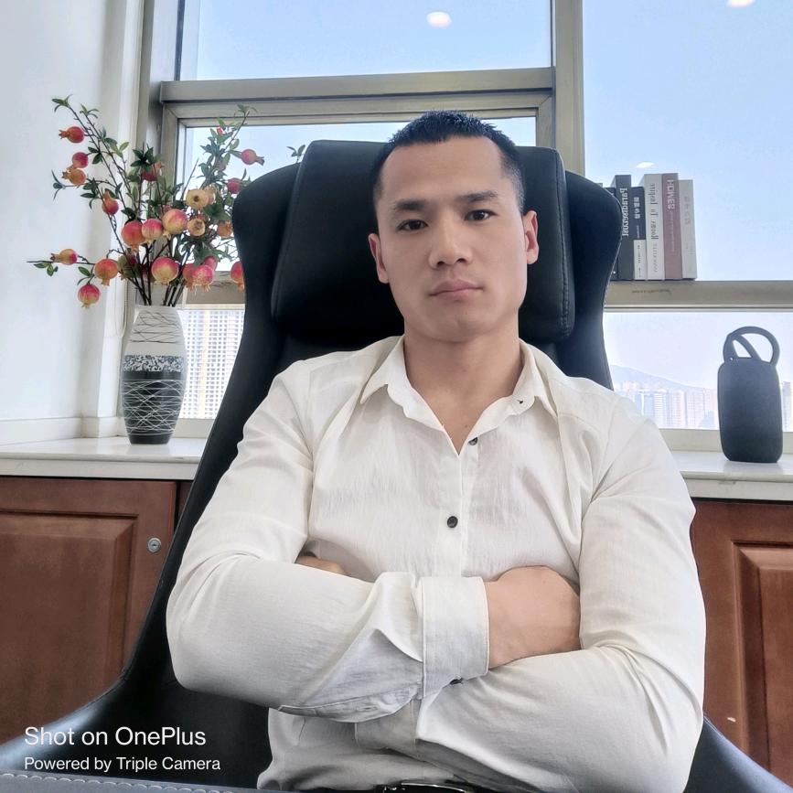 王小富