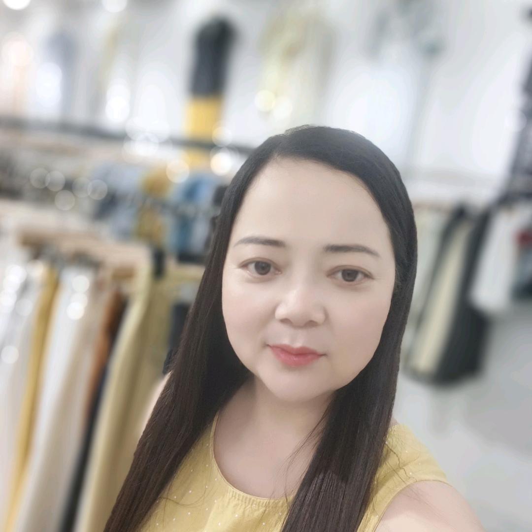 低庄简优女装店