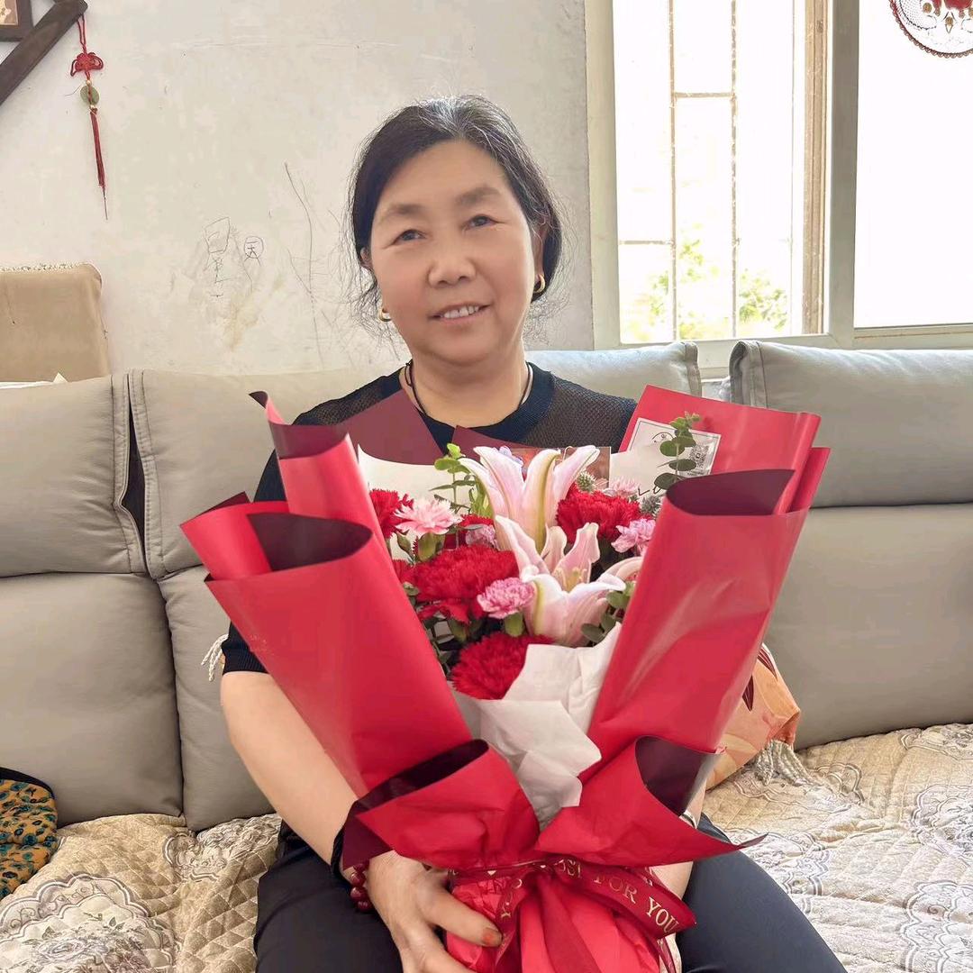 农村彦姐～早7点50首次直播